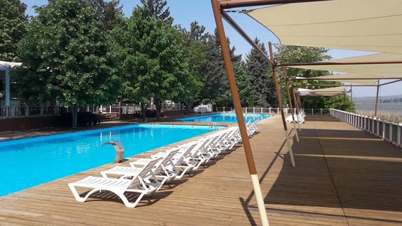 gallery-image-phone/Piscină - CV Pânzele Albe/6