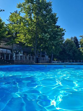 gallery-image-desktop/Piscină - CV Pânzele Albe/2