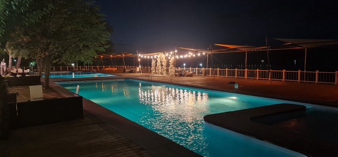 gallery-image-desktop/Piscină - CV Pânzele Albe/3