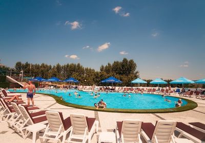 gallery-image-phone/Piscină - SV Club Hotel&Restaurant/5