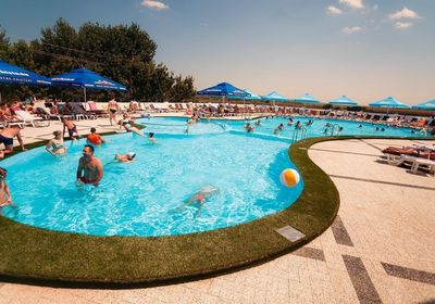 gallery-image-phone/Piscină - SV Club Hotel&Restaurant/6