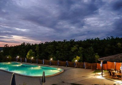 gallery-image-desktop/Piscină - International Park/2