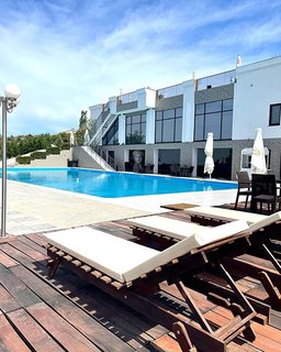 gallery-image-phone/Piscină - Turnul Alb/2