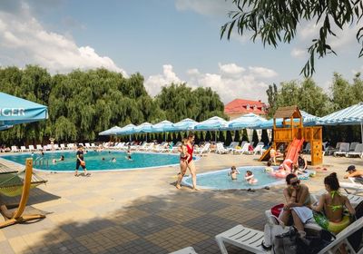 gallery-image-phone/Piscină - Turnul Alb/6