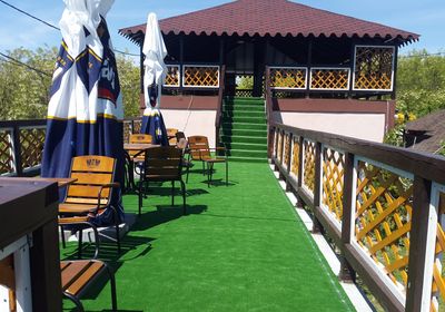 gallery-image-desktop/Piscină - Pensiunea ''La Horești''/0