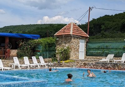 gallery-image-phone/Piscină - Hanul Haiducilor/7