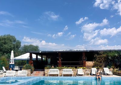 gallery-image-desktop/Piscină - Hanul Haiducilor/0