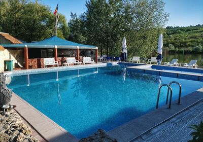 gallery-image-desktop/Piscină - Hanul Haiducilor/0