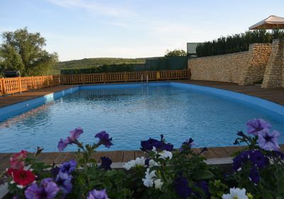 gallery-image-desktop/Piscină - Cetatea Albă/1