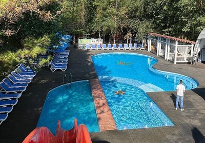 gallery-image-desktop/Piscină - Sky Land Camping&Resort/1