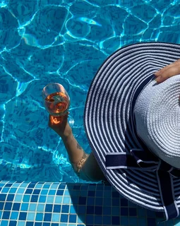 gallery-image-phone/Piscină - Colina Mărului/4