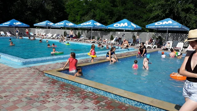 gallery-image-desktop/Piscină - Colina Mărului/2