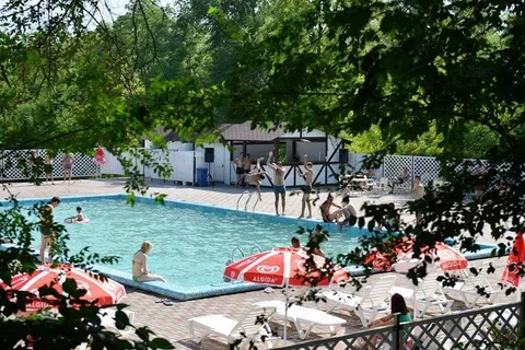 gallery-image-phone/Piscină - Colina Mărului/9