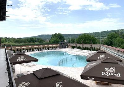 gallery-image-desktop/Piscină - BRUCE HOME/1