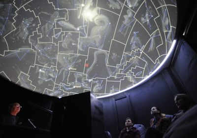 gallery-image-desktop/Observator Astronomic şi Planetariu/1