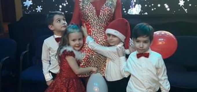 gallery-image-phone/Dancesport Gloria Team/6