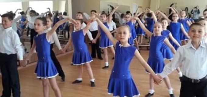 gallery-image-phone/Dancesport Gloria Team/3