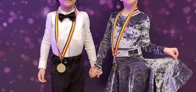gallery-image-phone/Dancesport Gloria Team/8