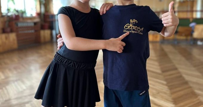 gallery-image-desktop/Dancesport Gloria Team/1