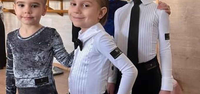 gallery-image-phone/Dancesport Gloria Team/7