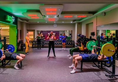 gallery-image-desktop/Club de fitness Life Fitness/1