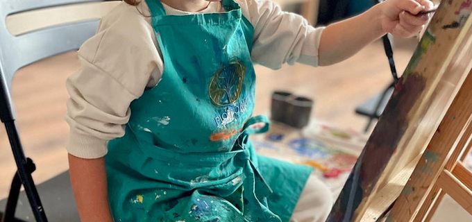 gallery-image-phone/Pictoria Art Studio/8