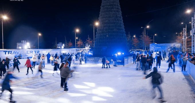 gallery-image-desktop/Port Mall - Patinoar/2