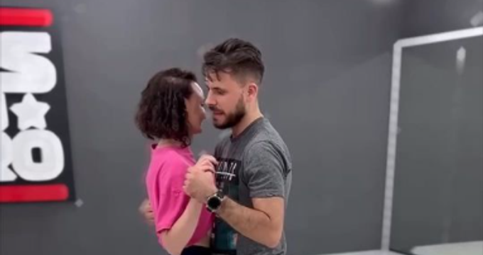 gallery-image-desktop/DepenDance Studio - Kizomba/3