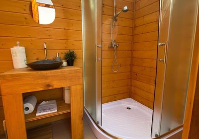 gallery-image-phone/Equestrian Glamping/9