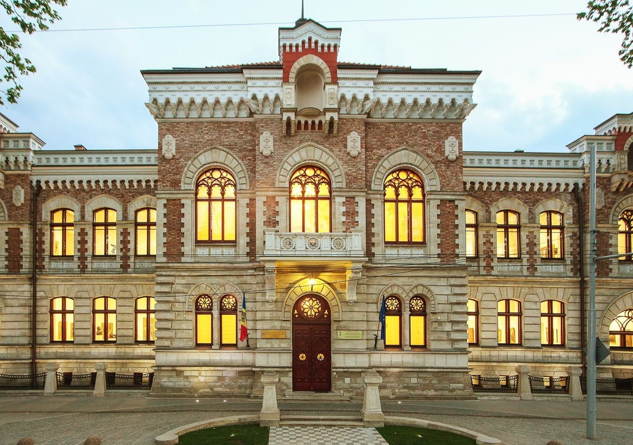 gallery-image-desktop/Muzeul Național de Artă al Moldovei/0
